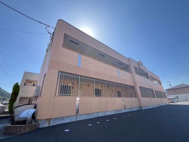 フィオーレ崎岡の外観画像