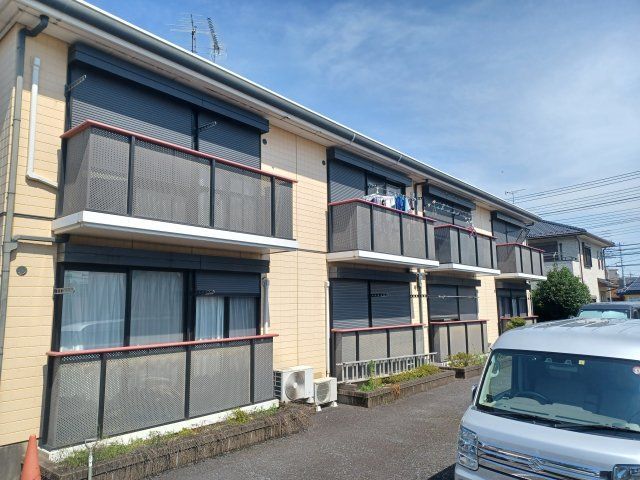 エマーユ・ピノの外観画像