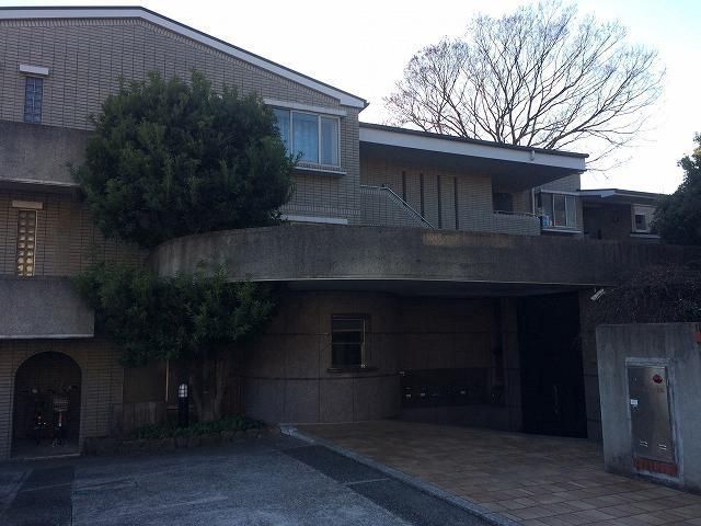 カルムアパルトマン110代沢の外観画像
