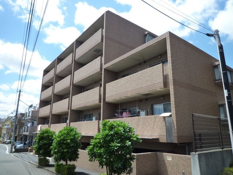 ルミエール 市ヶ尾の外観画像