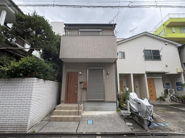 西日暮里6丁目戸建の外観画像