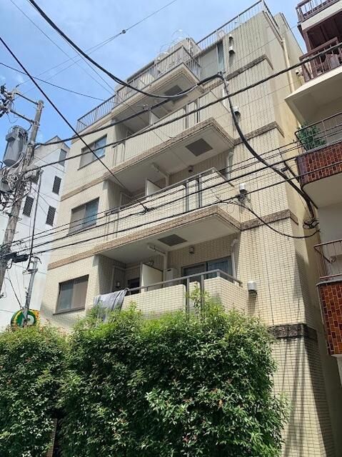 プレール・ドゥーク新宿曙橋の外観画像