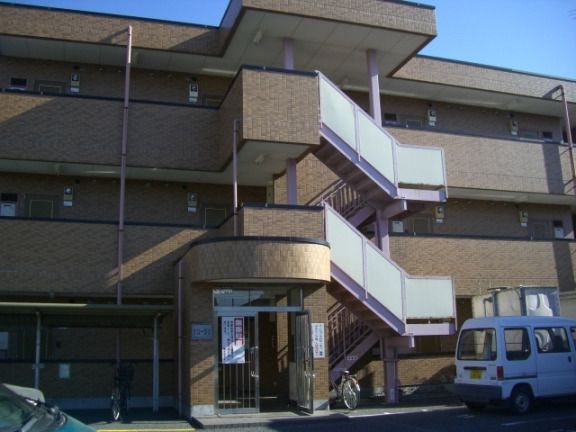 ナロージュの外観画像