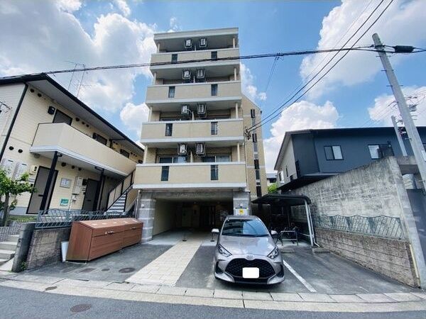 アールズコート本山イーストの外観画像