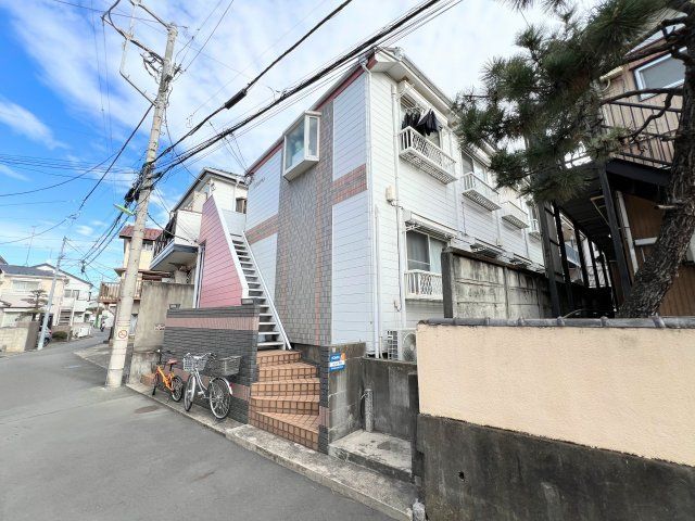 AP117 ジヴェルニィ(千歳船橋)の外観画像
