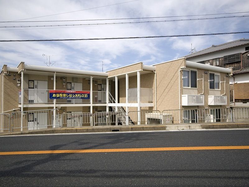 レオパレスひまわりの外観画像