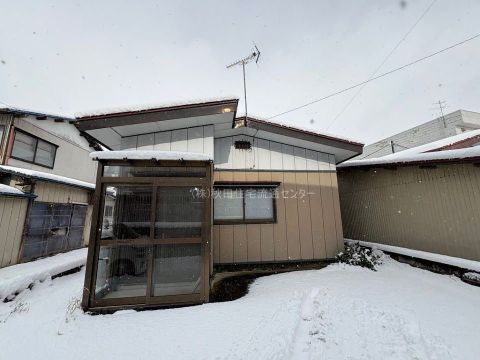 日の出町1丁目貸家の外観画像