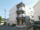 レオパレス北鎌倉ホームズの外観画像