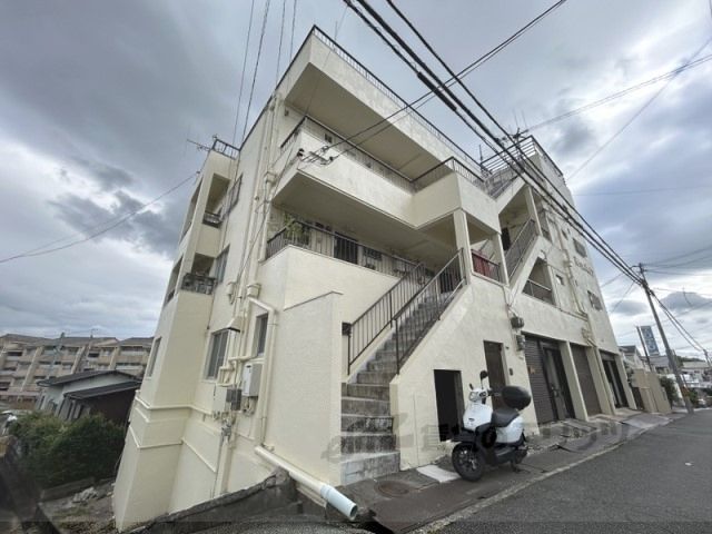 西ノ京ハイツの外観画像