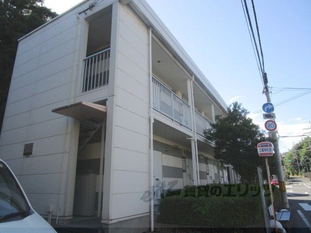 レオパレスあやめ池疋田の外観画像