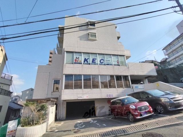 エミネンス生駒の外観画像