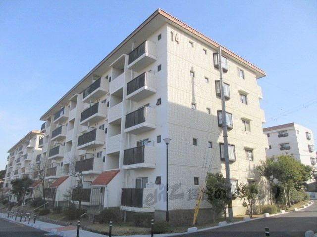 高の原駅西団地14号棟の外観画像