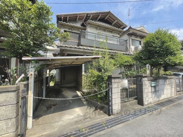 額田部北町651-27貸家(藤岡邸借家)の外観画像