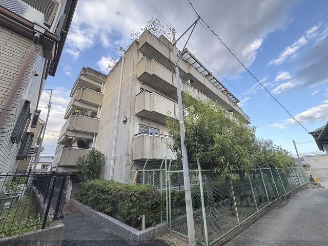 ガーデンハイツ香芝の外観画像