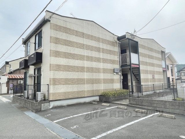 レオパレス蘭の外観画像
