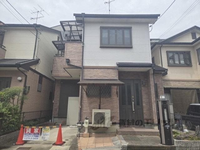槇島町外48-6貸家の外観画像