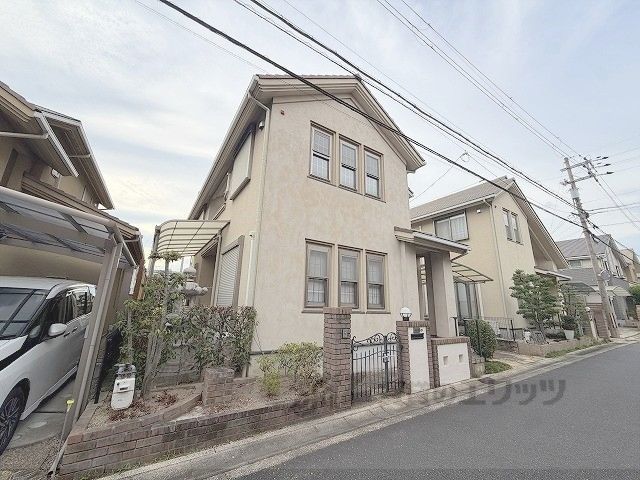 山手南貸家3丁目10-6の外観画像