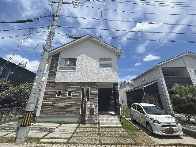 同志社山手2丁目3-121の外観画像
