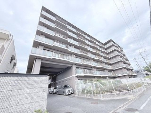 ユニハイム城陽の外観画像