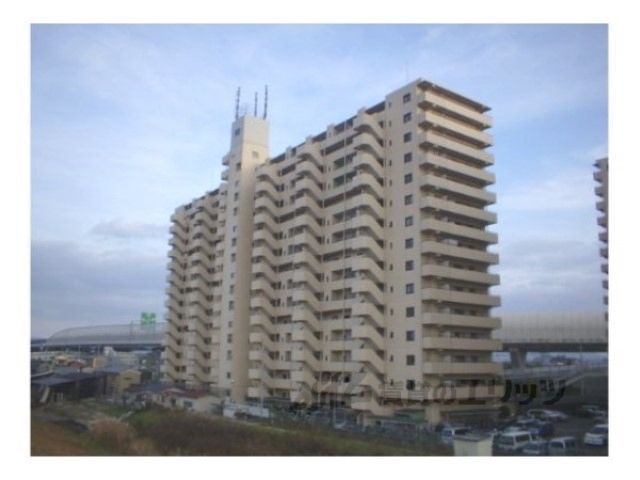 ライオンズマンション京都淀A棟の外観画像