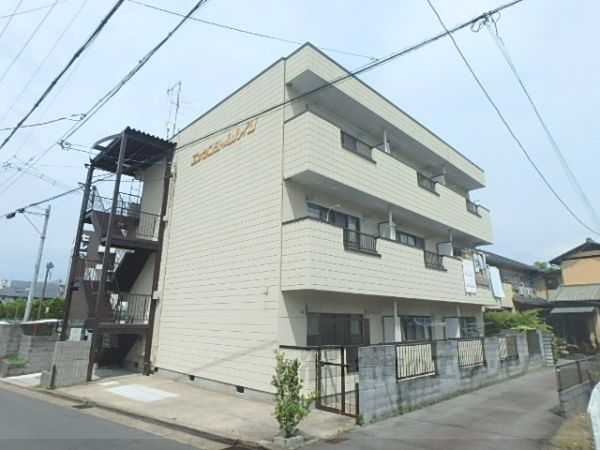 エッセンシャルハイツの外観画像