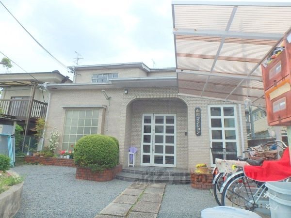 山川マンションの外観画像