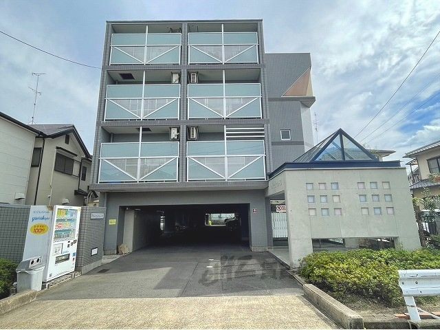 パルスピリア’91の外観画像