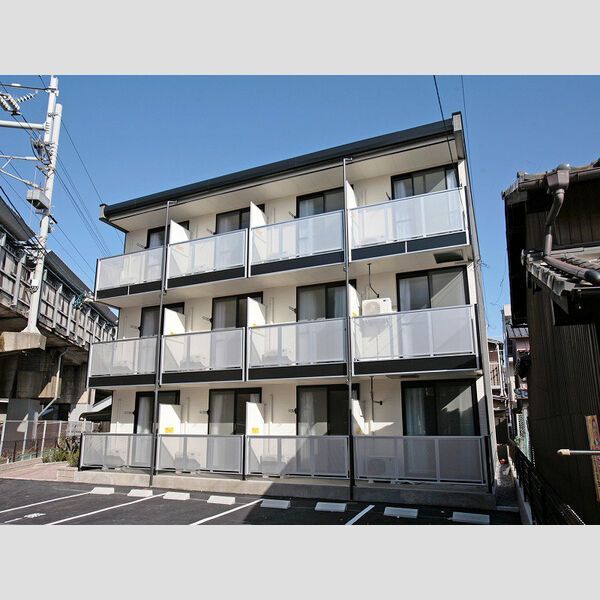 レオパレスALBAの外観画像