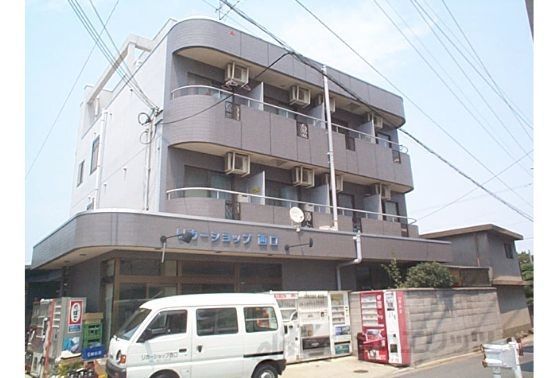 クリオ西口の外観画像