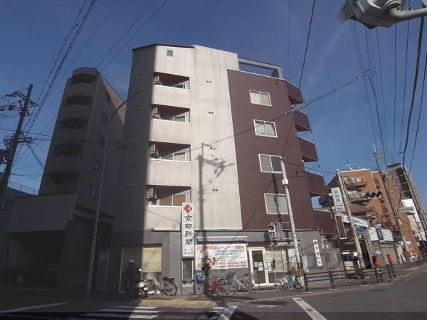 スペシャリー丸太町の外観画像
