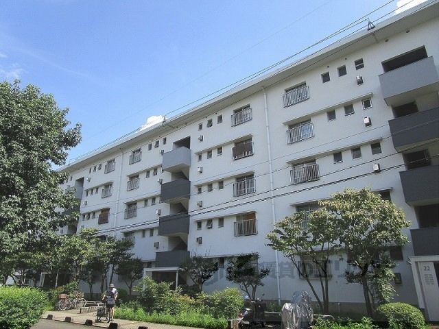 桃山南団地22号棟の外観画像