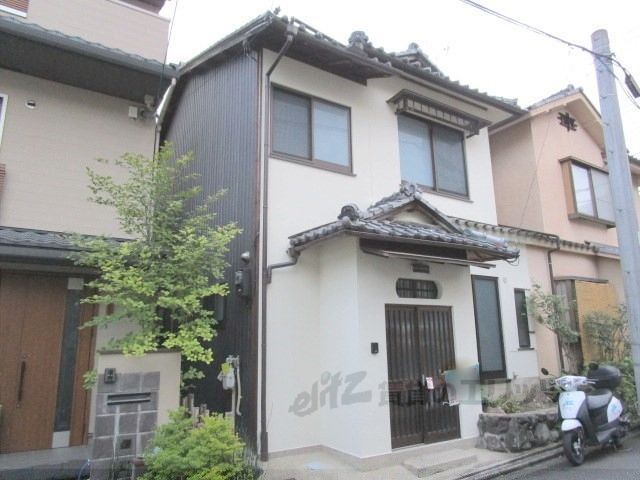 紫野十二坊町貸家の外観画像