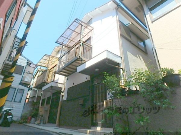 西ノ京左馬寮町10-29貸家の外観画像