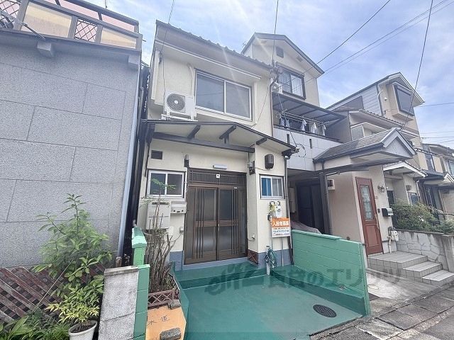 醍醐外山街道町7-59貸家の外観画像