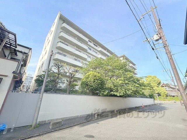 京都グランドハイツの外観画像