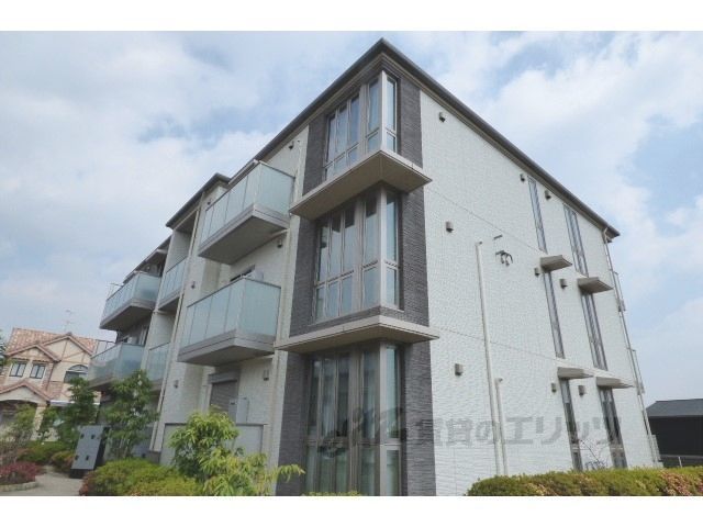 フルーレ鴨川の外観画像