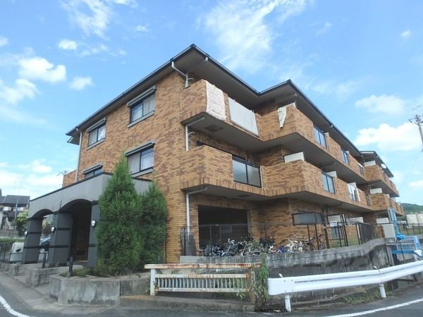 レスト蟹ヶ坂の外観画像