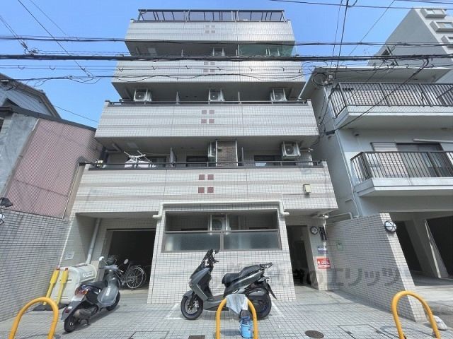 プレジール四条の外観画像