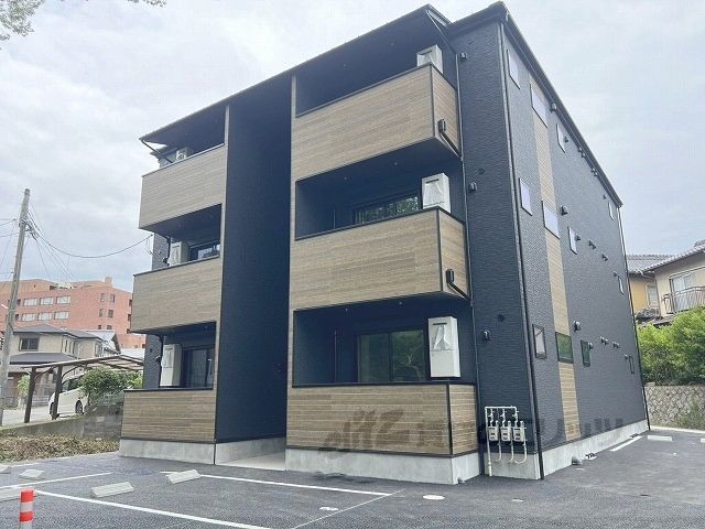 レーブ亀岡の外観画像