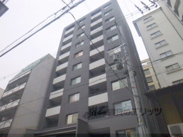 プレサンスロジェ烏丸御池の外観画像