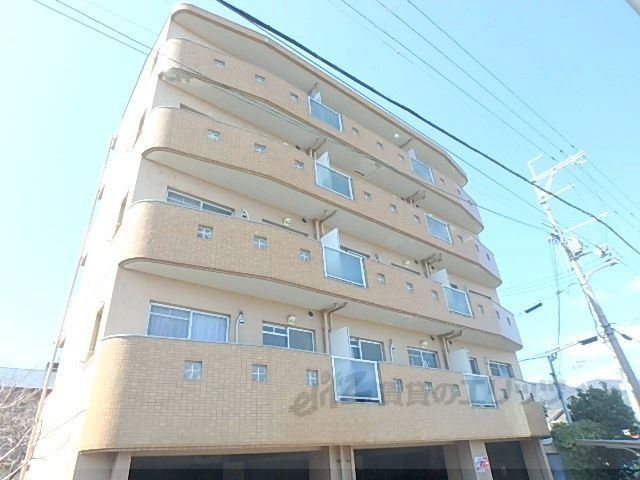 レイクヴュー際川の外観画像