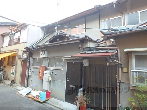 南舟岡テラスハウスの外観画像