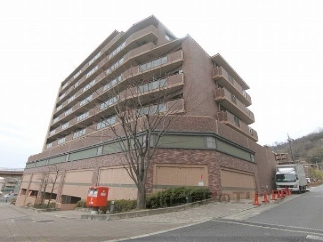 パデシオン山科夢ヶ丘の外観画像