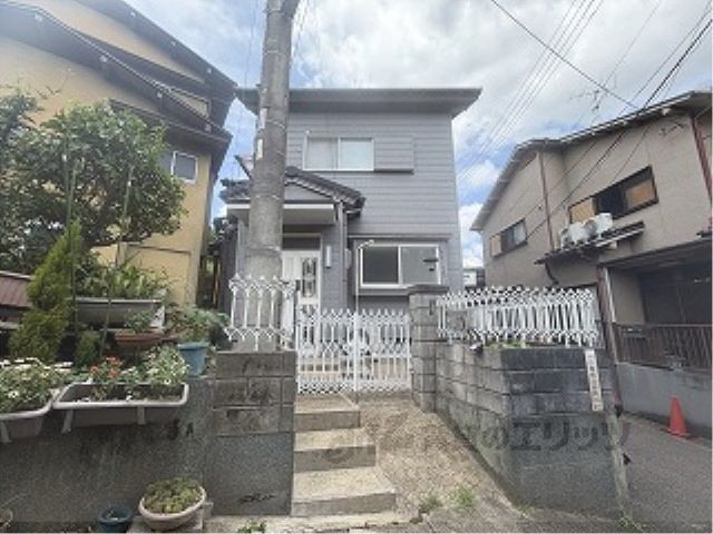 小栗栖北谷町3-9貸家の外観画像