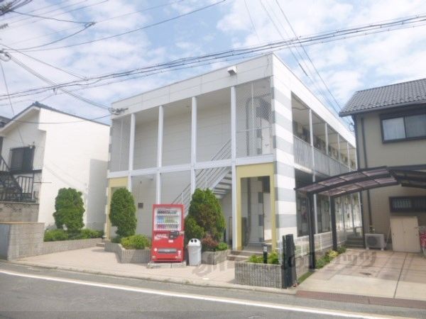 レオパレスクレストの外観画像