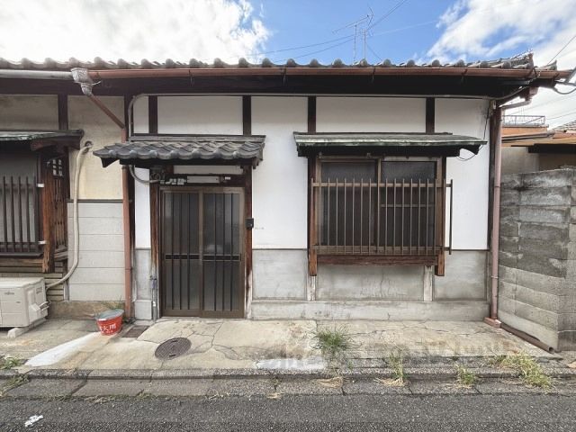 西九条西柳ノ内町貸家の外観画像