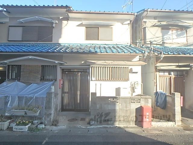 嵯峨野清水町11-2貸家の外観画像