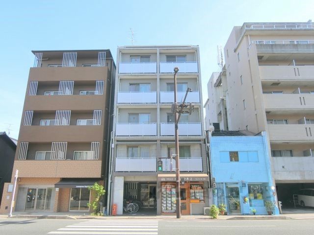 バインオーク・チーノの外観画像