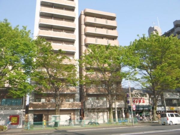 マジェスティの外観画像