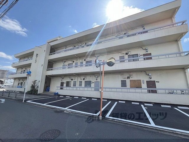 西野マンションの外観画像